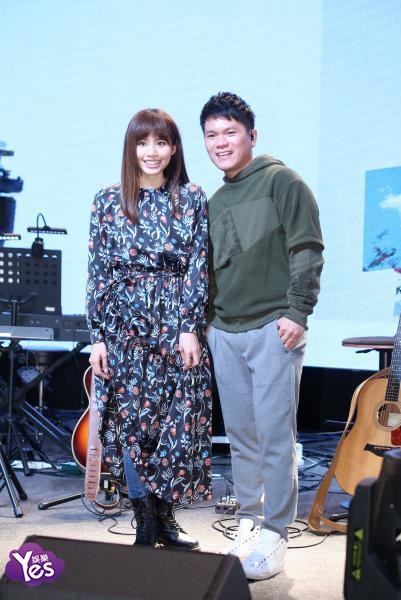 〈Yes 台北现场〉吴汶芳「我来自」演唱会彩排 舒米恩助阵同台合唱
