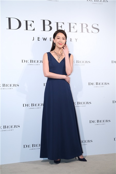 天心、隋棠出席钻石品牌工艺展览开幕酒会