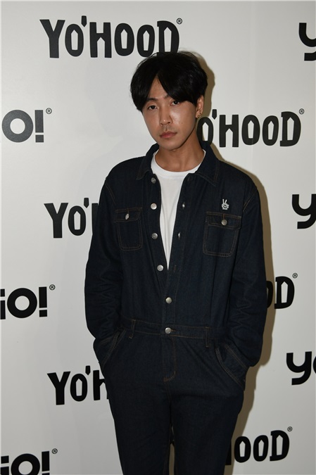 莫文蔚、黄伟文等现身「YO’HOOD全球潮流新品嘉年华」后台