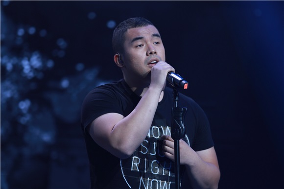 吴莫愁出席虾米音乐寻光盛典