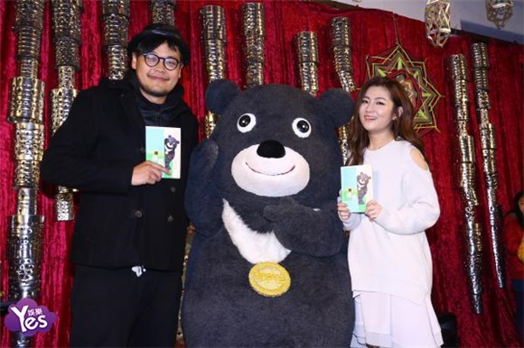 〈Yes 台北现场〉Selina与小朋友手一起作铁罐花灯 透露下半年或将出新专辑