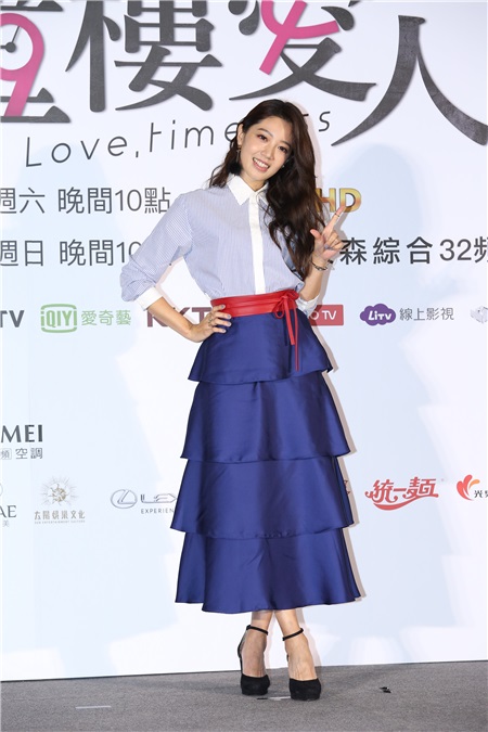周汤豪、孟耿如、黄薇停、张捷等出席戏剧《钟楼爱人》首映会