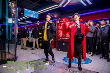 大张伟与妈妈尬舞