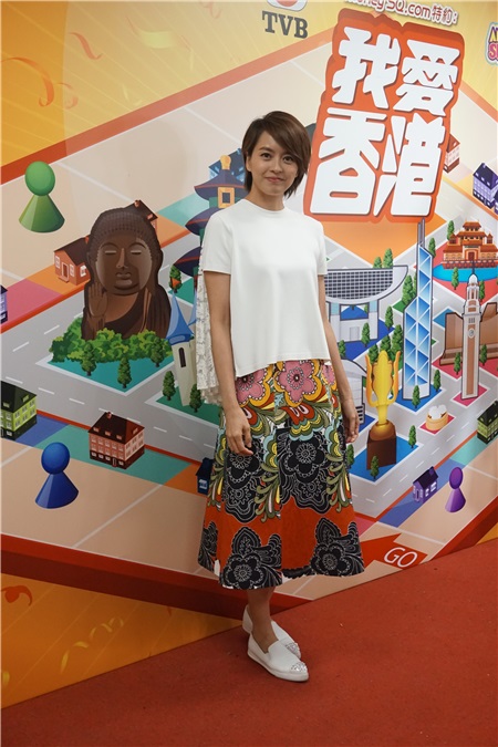 李亚男爆应对小三有妙招 梁咏琪惹病欲与老公隔离