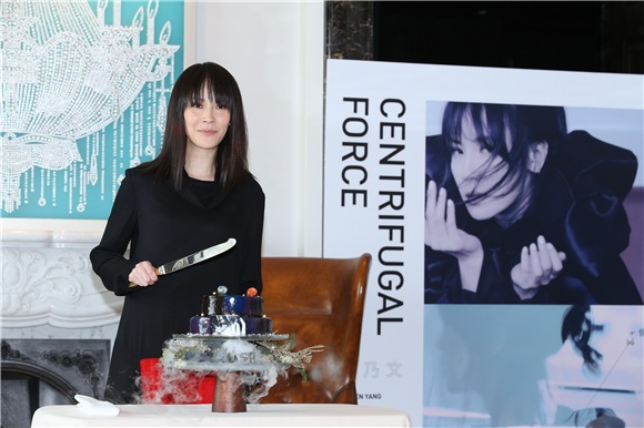 〈Yes 台北现场〉杨乃文《离心力》新歌分享会  献唱歌迷