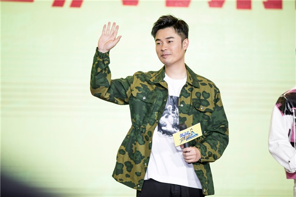 陈赫开车舞battle 《奔跑吧》发布会公益再续航